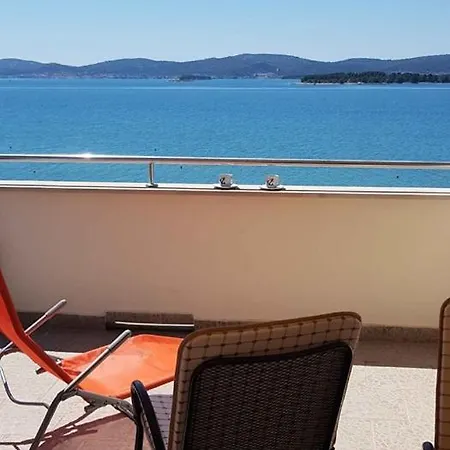 Seaside بيت ضيافة توراني