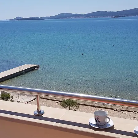 Pensjonat Seaside Turanj