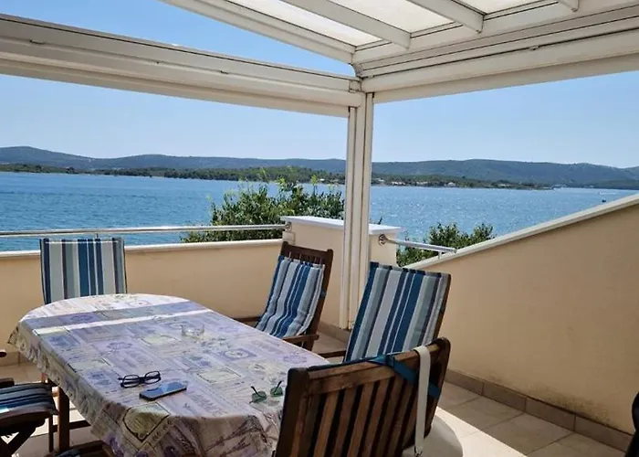 Гостевой дом Seaside Турань